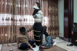 美女不劳而获 - M565